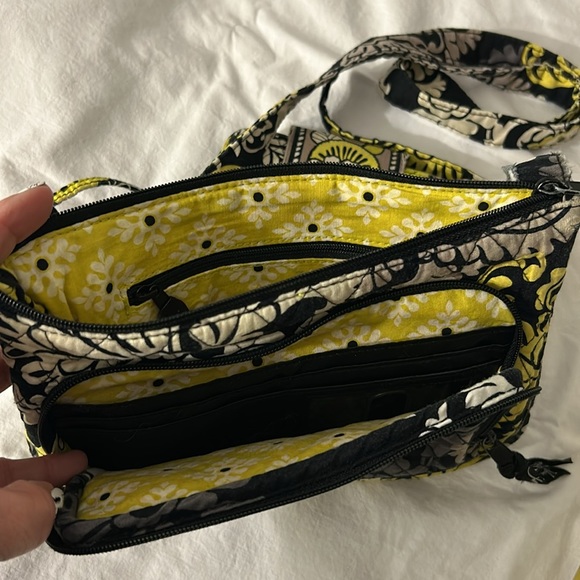 Vera Bradley Crossbody Bag - Picture 3 of 8
